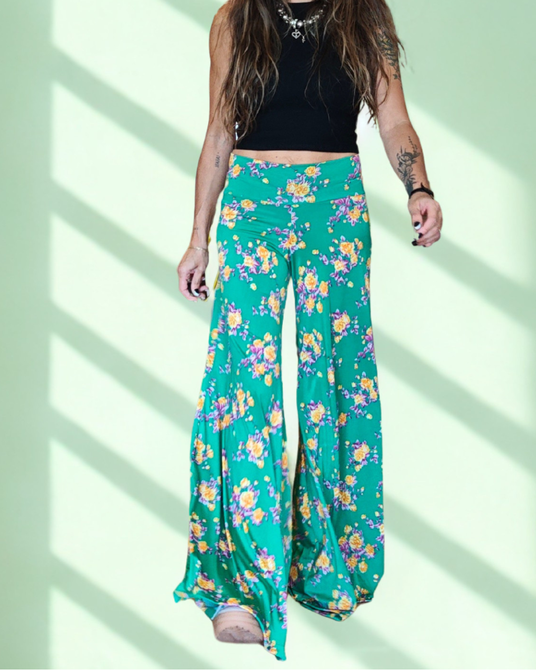 Pata de elefante extra Flower Green (Lycra fría)