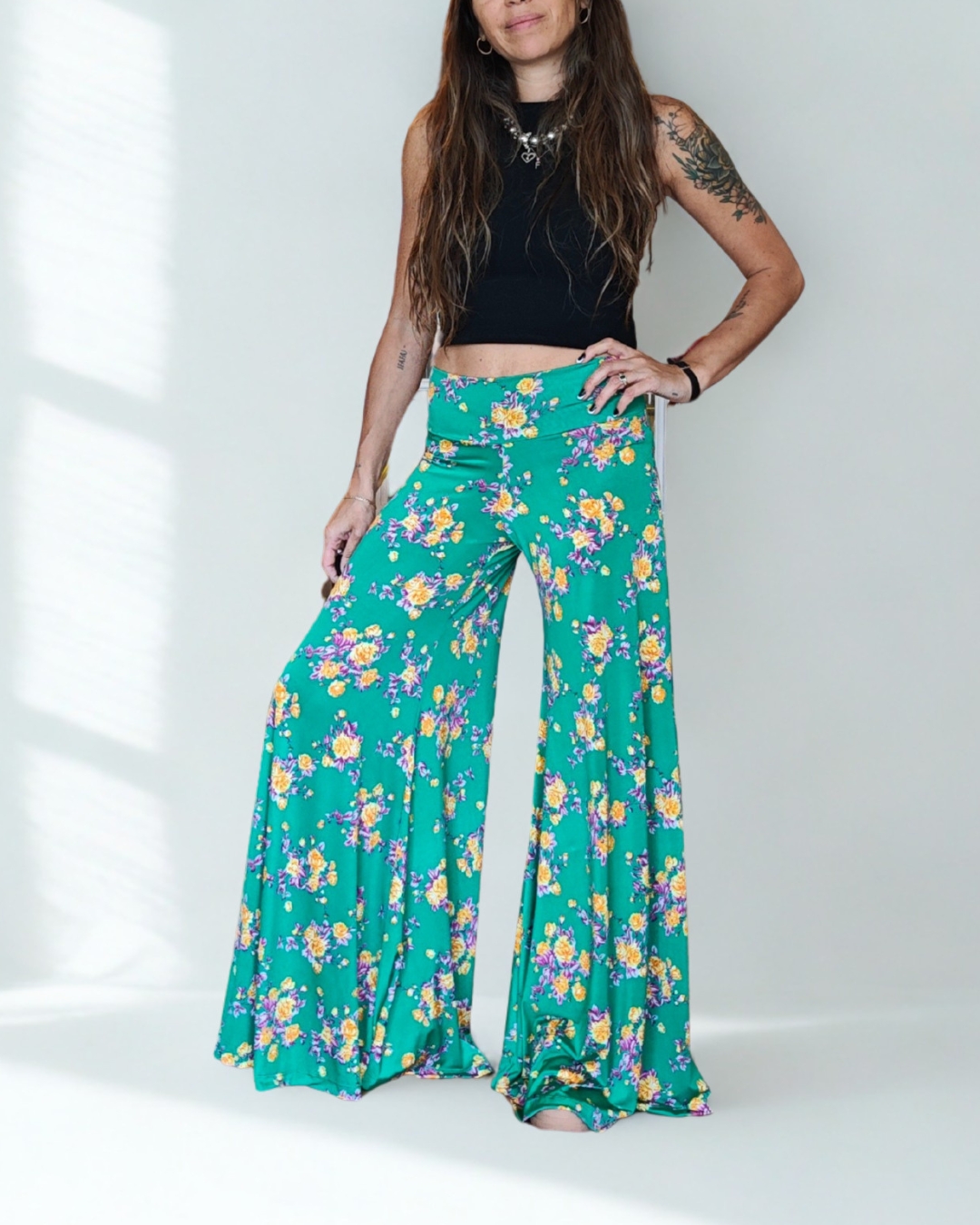 Pata de elefante extra Flower Green (Lycra fría)